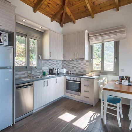 Bay View Guesthouses Kalamáta Eksteriør bilde
