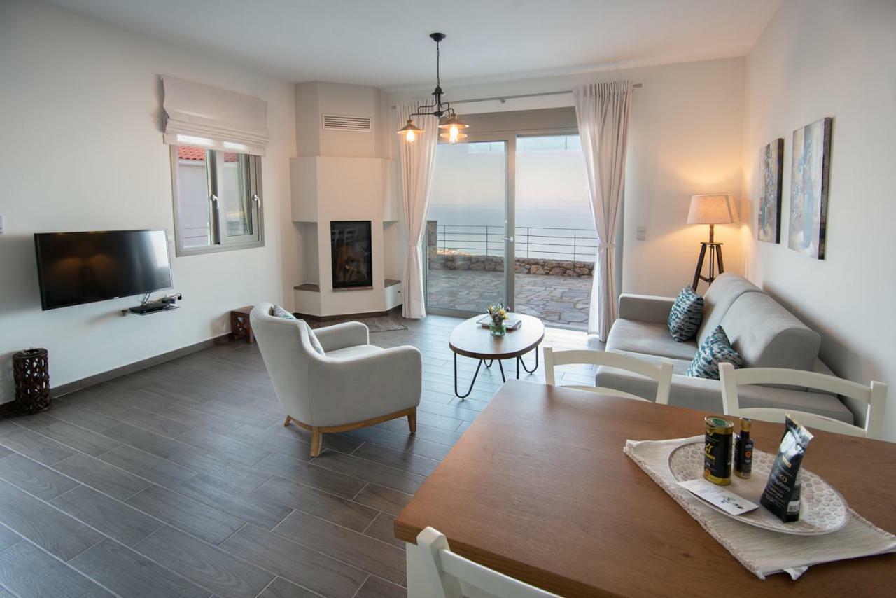 Bay View Guesthouses Kalamáta Eksteriør bilde